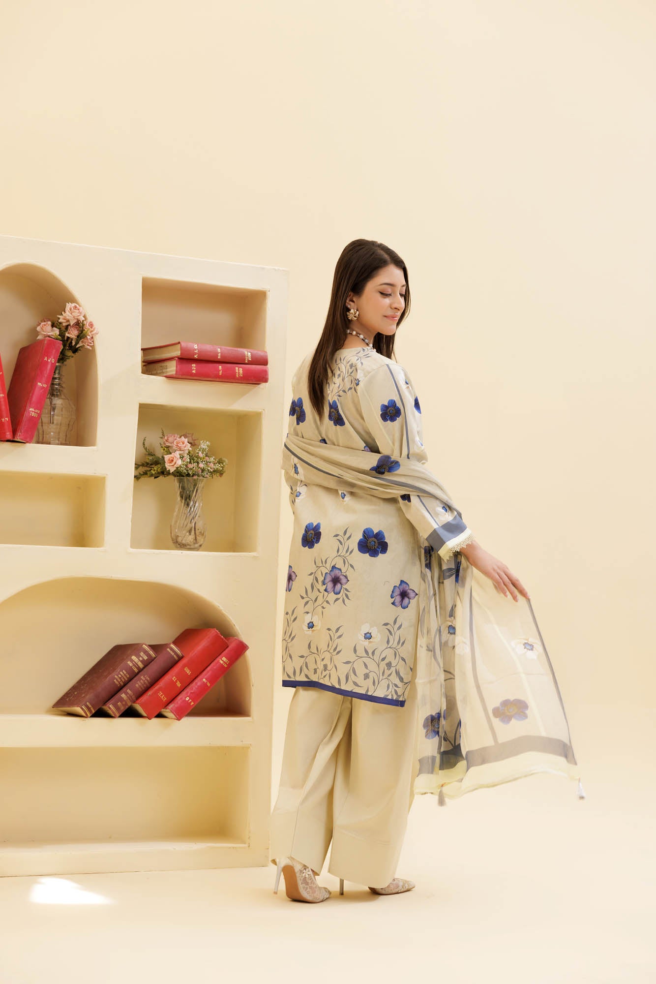 3 Piece Unstitched Printed Lawn Suit | KL135