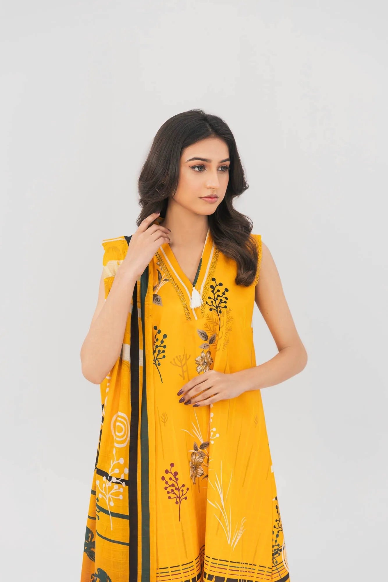 3 Piece Unstitched Printed Lawn Suit | KL101 - Becklace