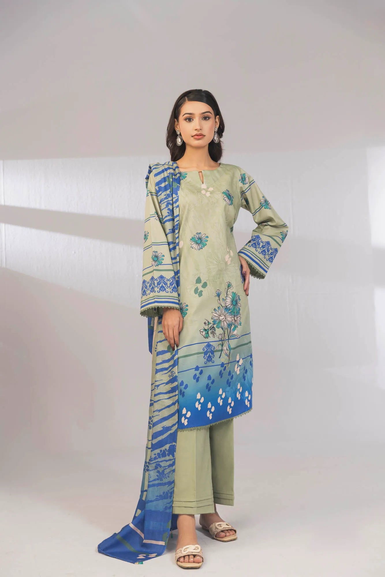 3 Piece Unstitched Printed Lawn Suit | KL110 - Becklace