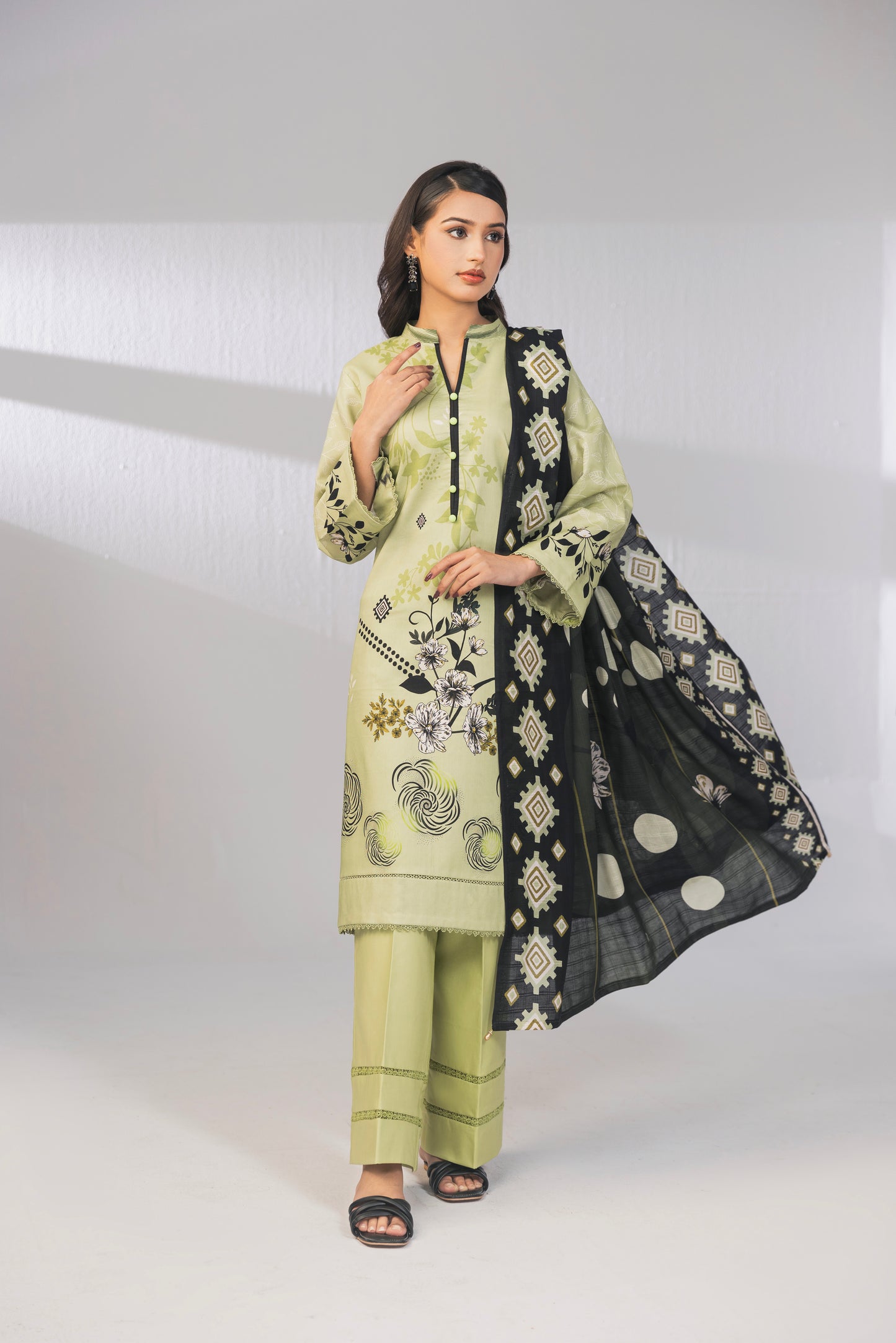 3 Piece Unstitched Printed Lawn Suit | KL109