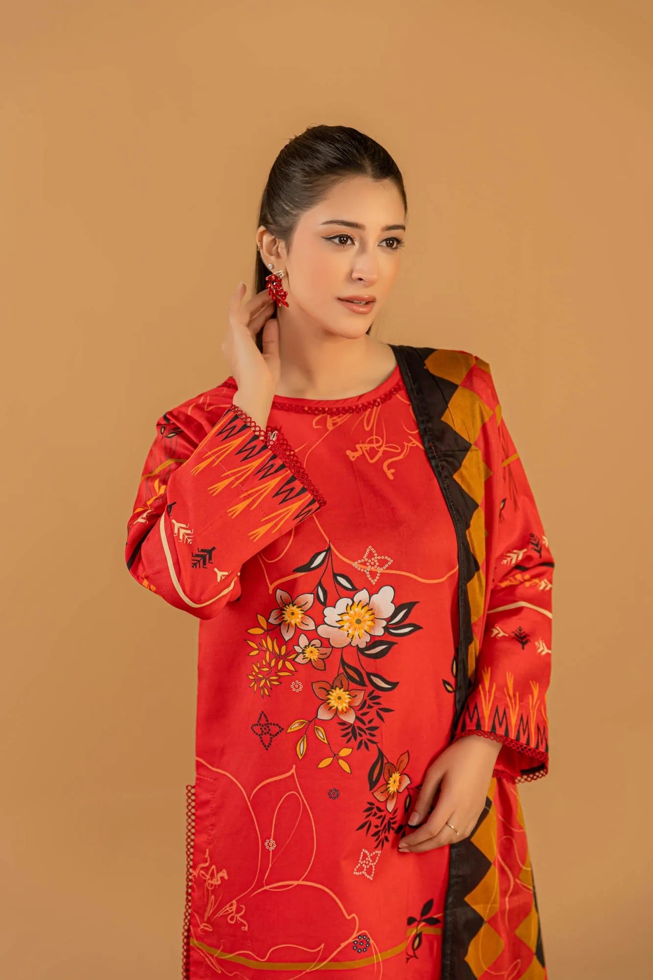 3 Piece Unstitched Printed Lawn Suit | KL120 - Becklace