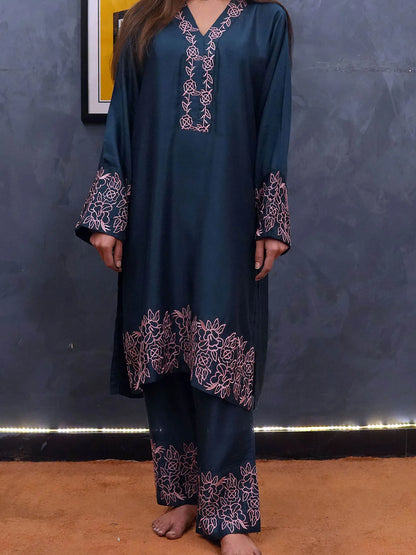2 Piece Viscous Suit - Embroidered - Becklace